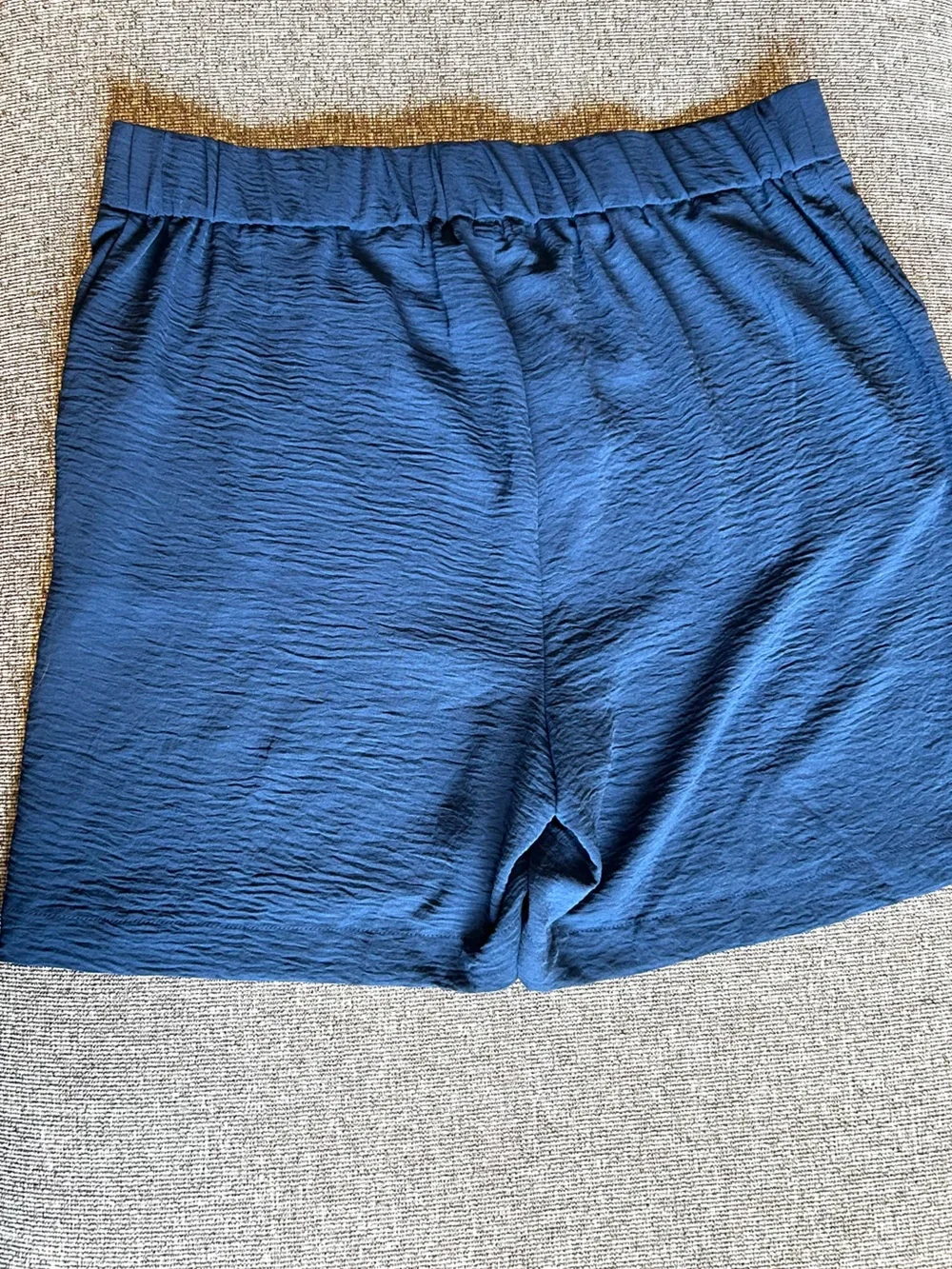 Women’s Navy Textured comfort shorts pockets 16